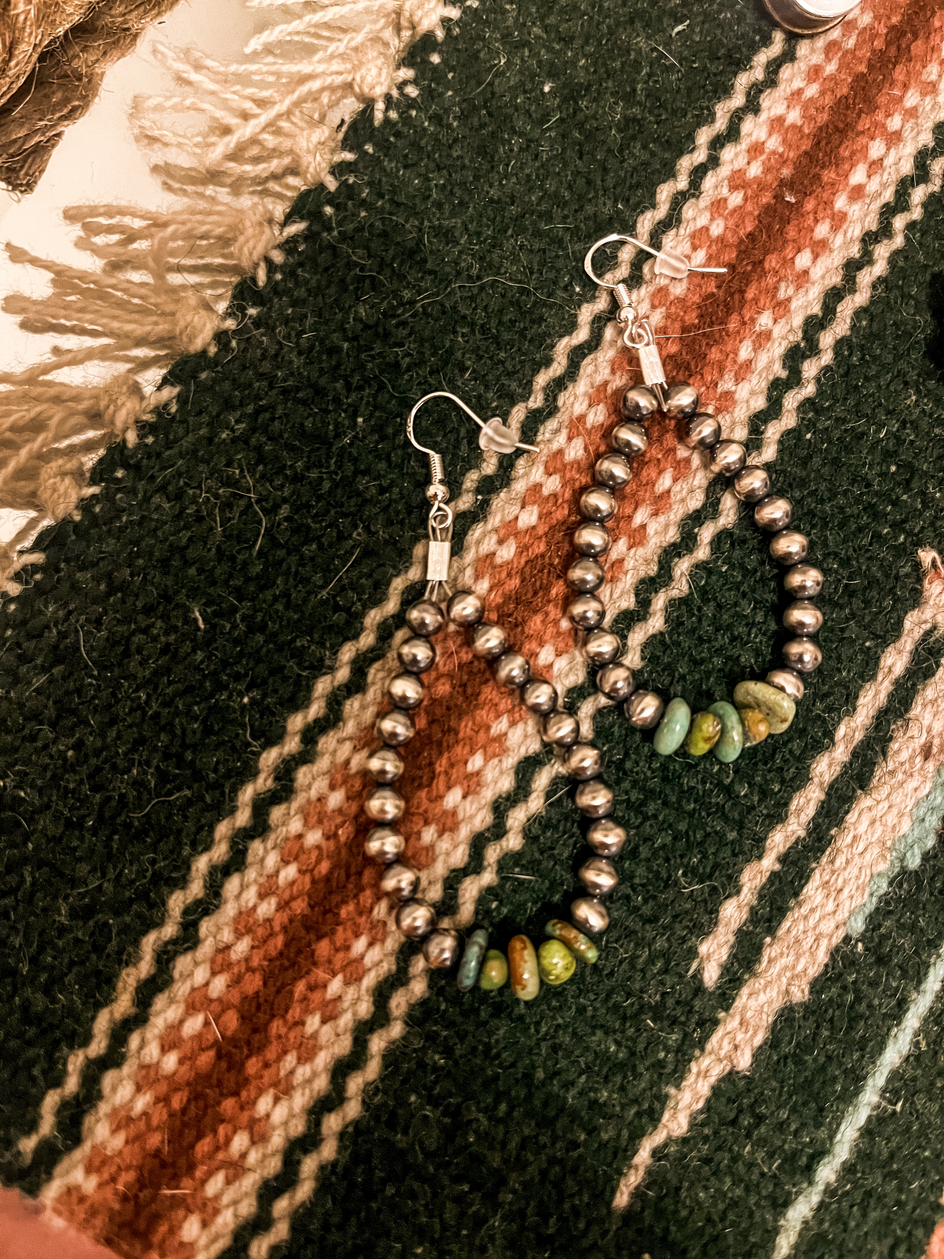 *MADE TO ORDER* Pearly Queen earrings