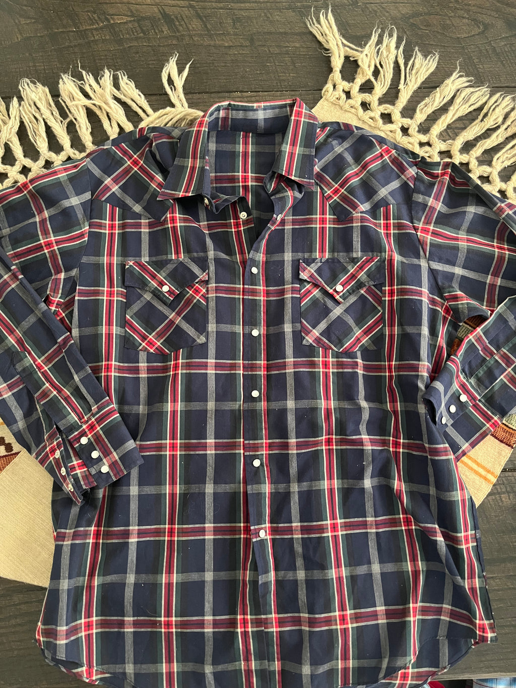 VINTAGE* Plaid Pearl Snap