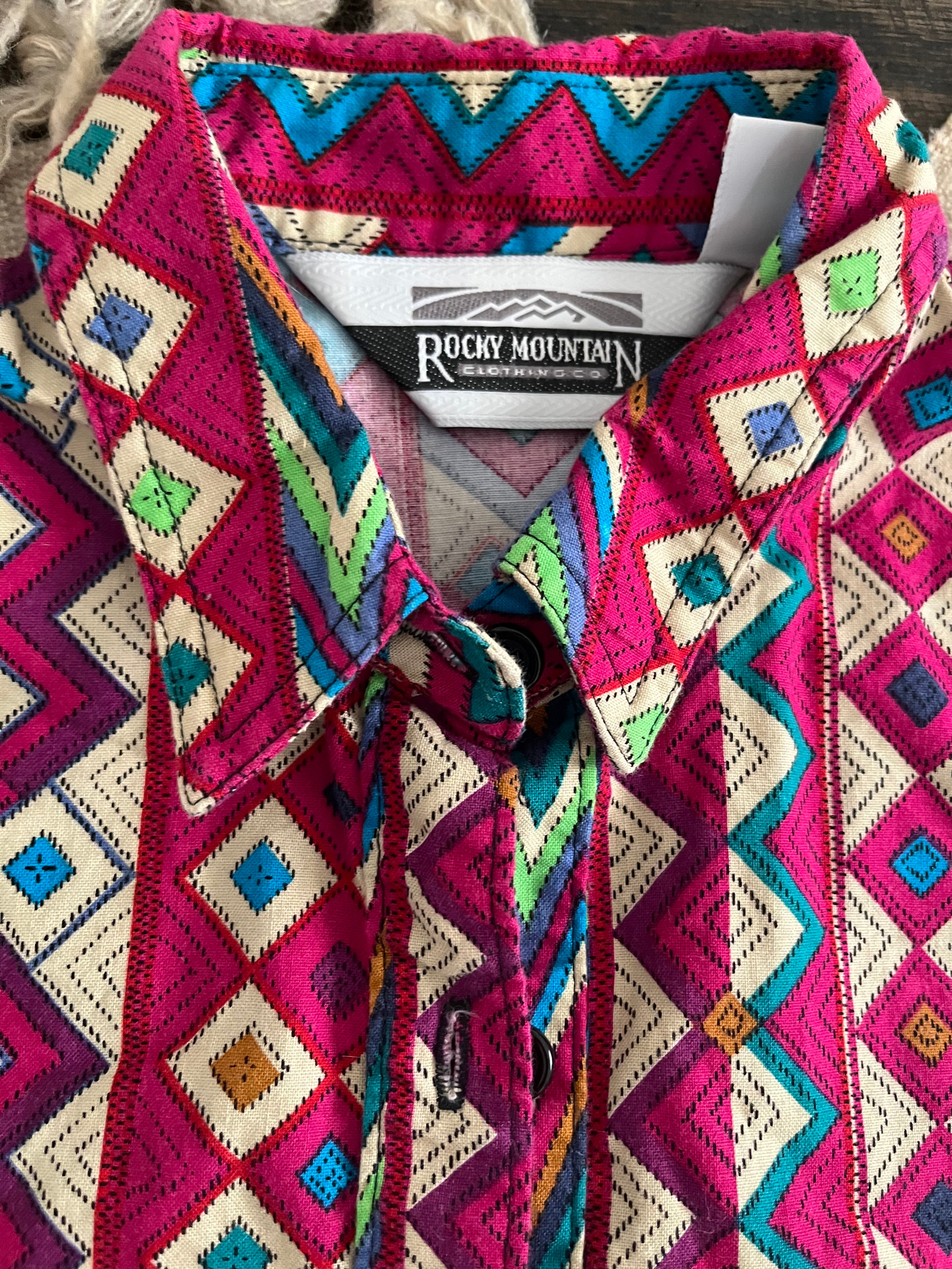 VINTAGE *Rocky Mountain Crop Button Down