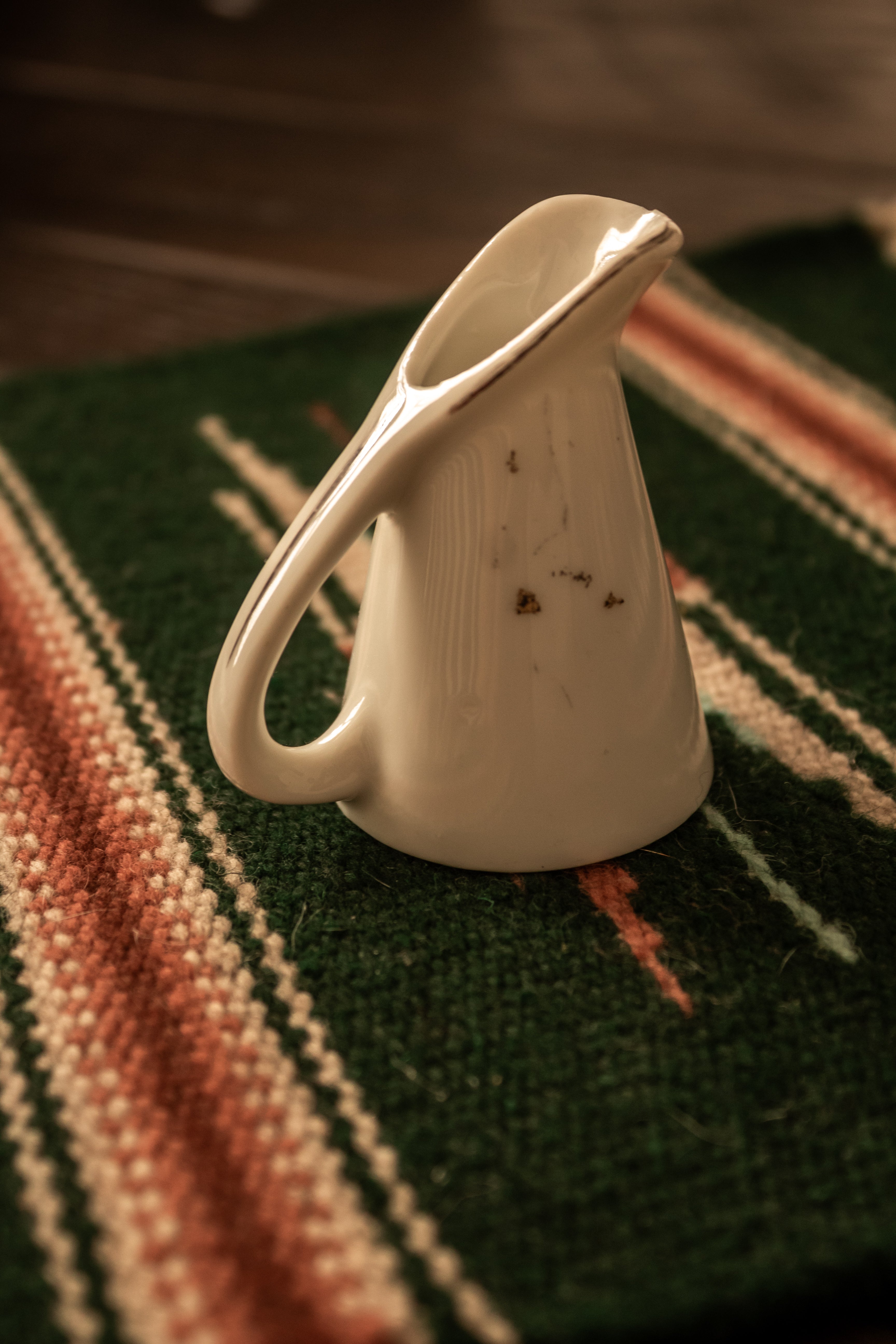 VTG* Tiny Headress Creamer