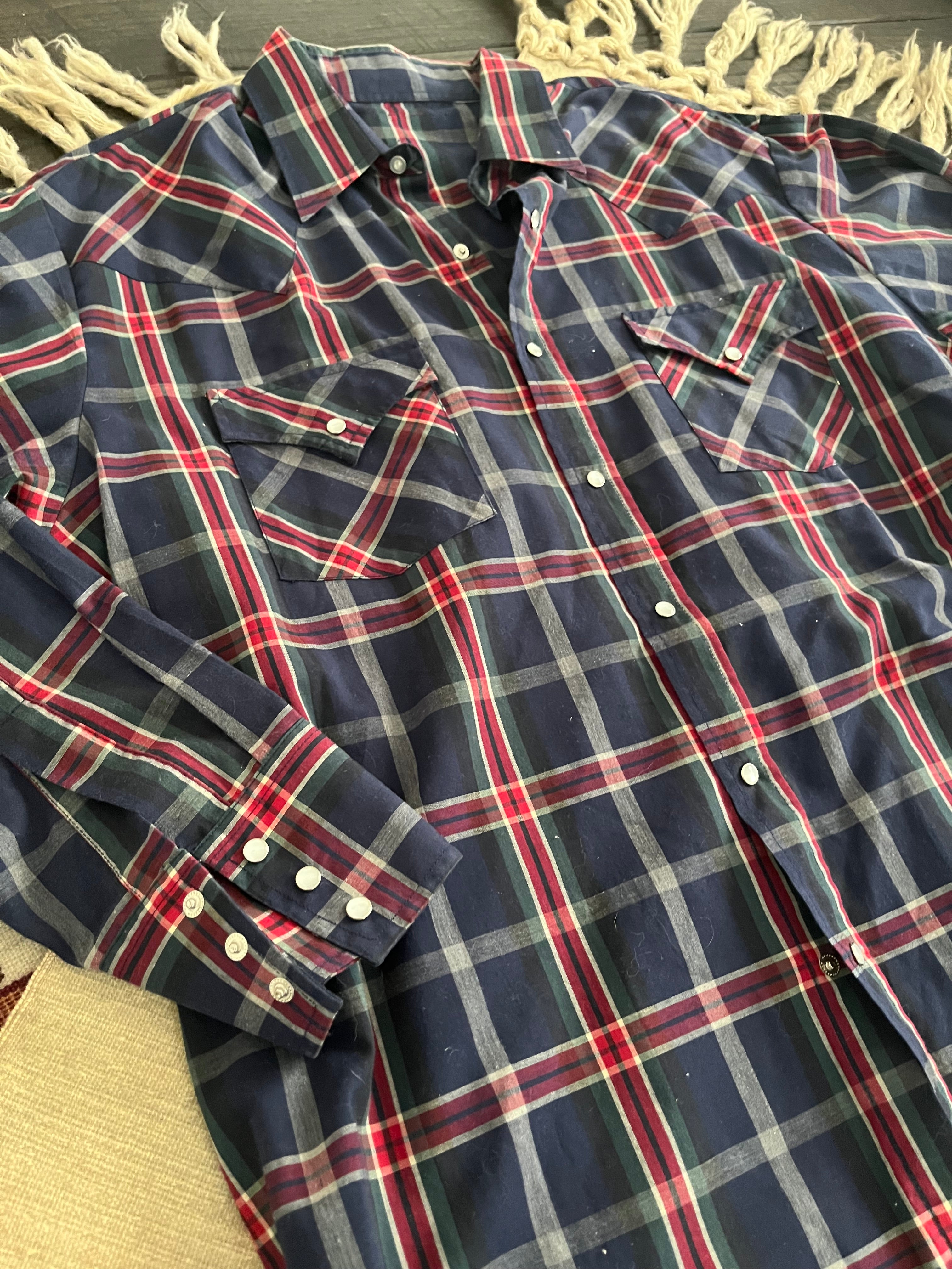 VINTAGE* Plaid Pearl Snap